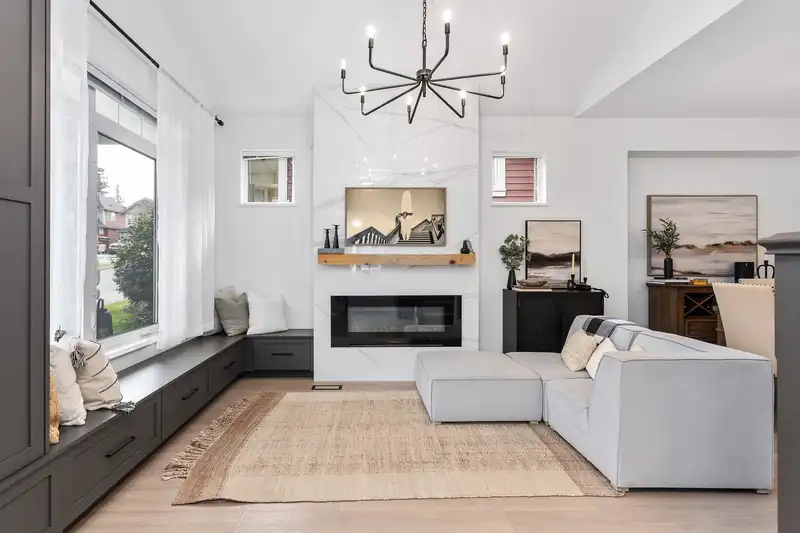 10151 APNAUT STREET - photo 4 of 37