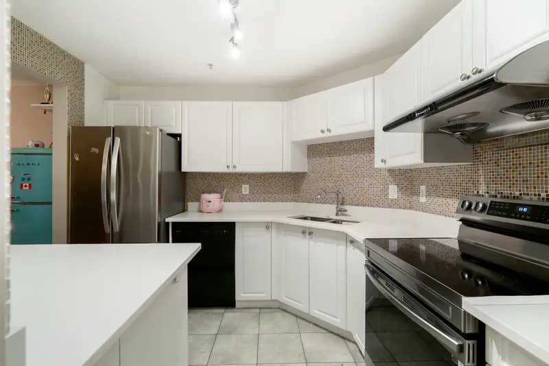 101 519 TWELFTH STREET - photo 2 of 23