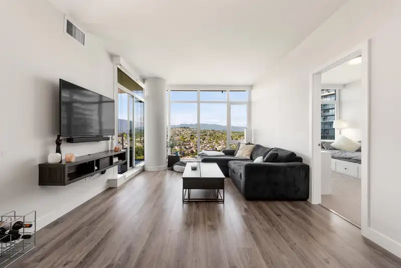 2408 1788 GILMORE AVENUE - photo 1 of 40