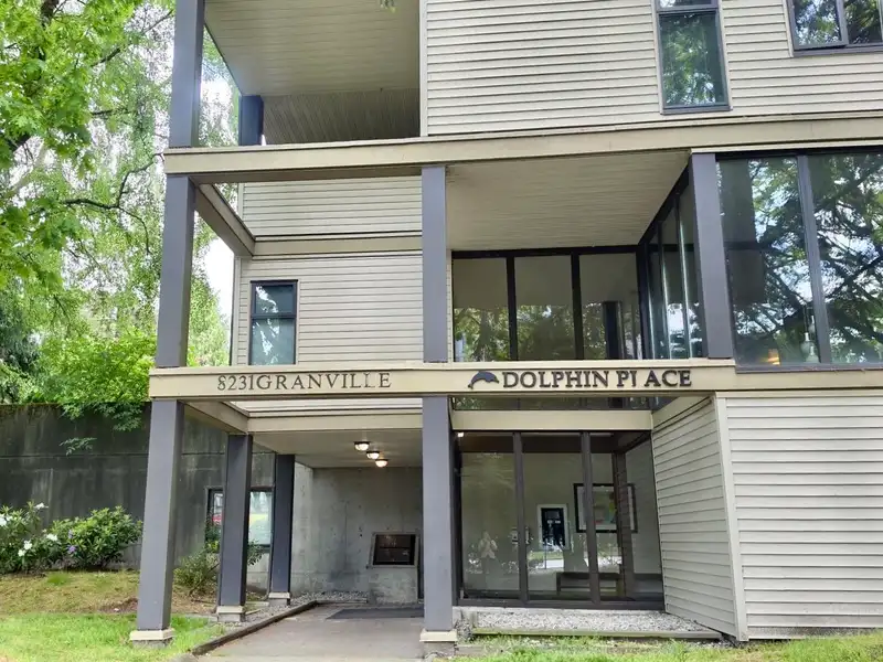 220 8231 GRANVILLE AVENUE - photo 2 of 11