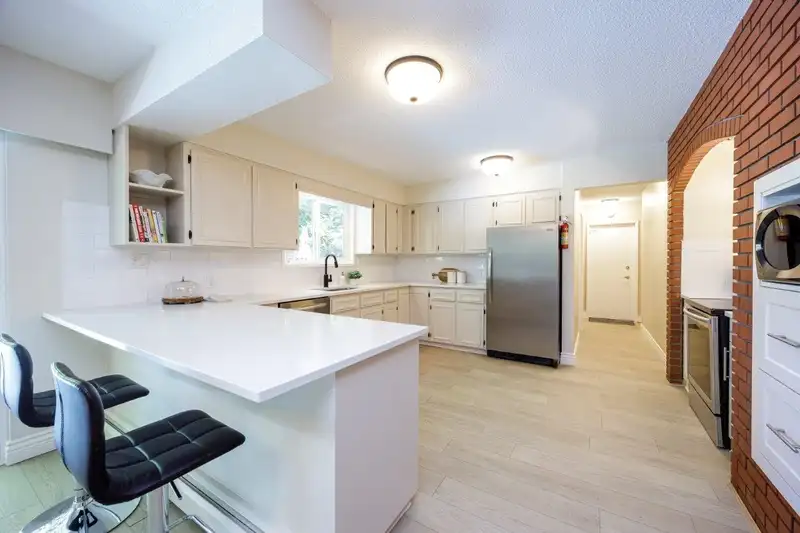 4751 CARSON PLACE - photo 4 of 40