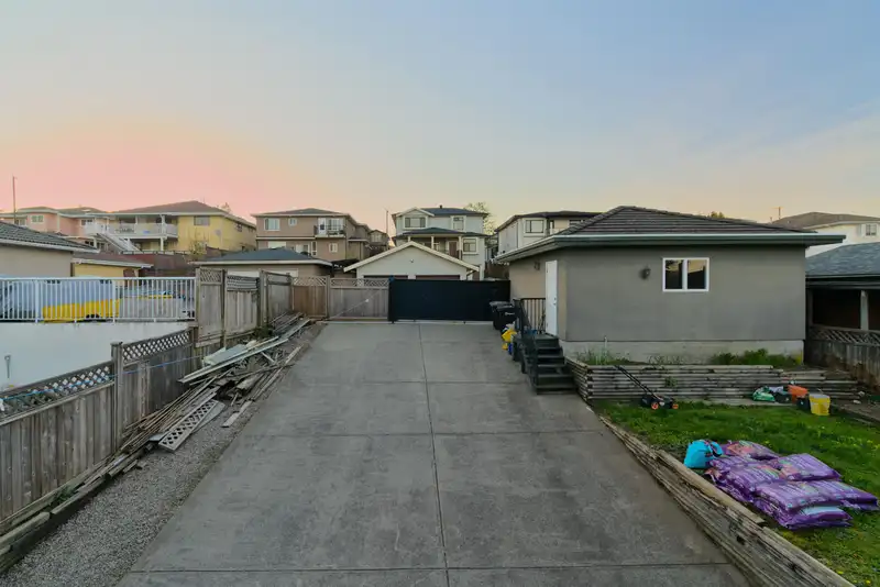 8051 11TH AVENUE - photo 3 of 38