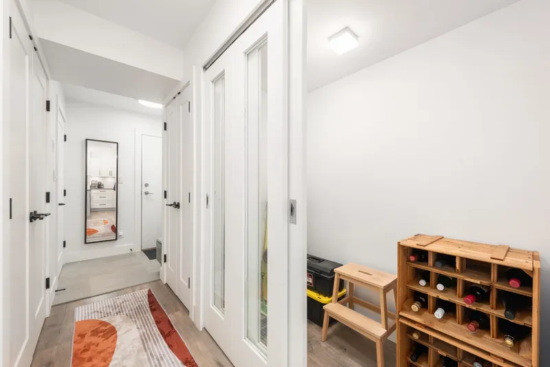 217 2150 E HASTINGS STREET - photo 3 of 25