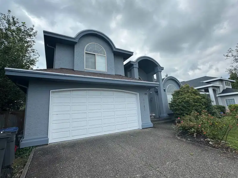 10767 165B STREET - photo 2 of 4