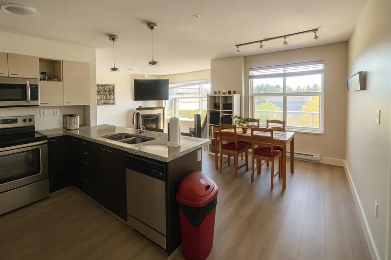 306 7445 120 STREET - photo 4 of 10