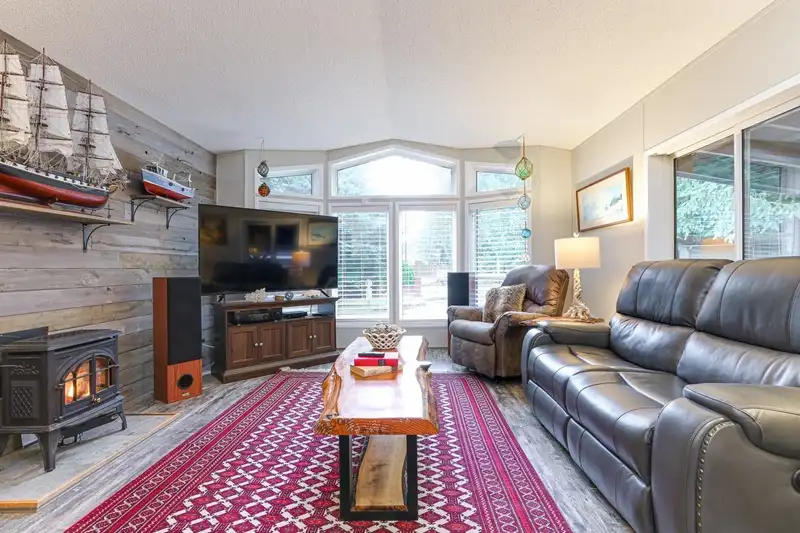67 3931 198 STREET - photo 3 of 23