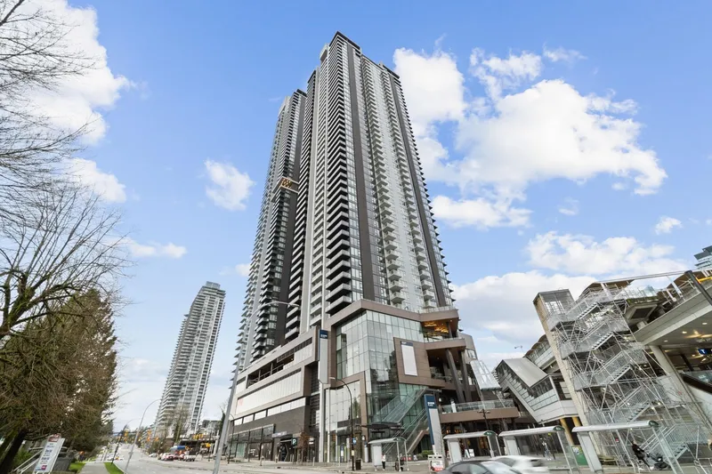 2902 2186 GILMORE AVENUE - photo 1 of 25