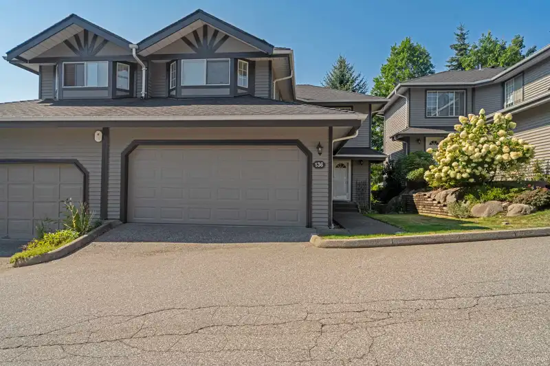 136 1685 PINETREE WAY - photo 1 of 40