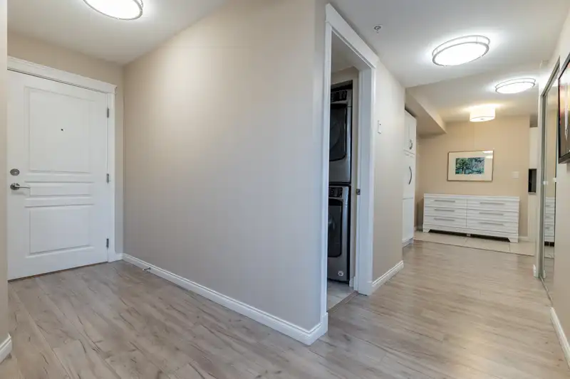 309 15210 PACIFIC AVENUE - photo 2 of 24