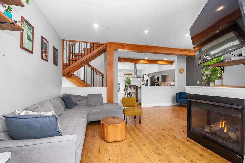 19 39758 GOVERNMENT ROAD - photo 2 of 25