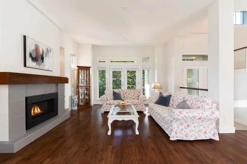 25340 BOSONWORTH AVENUE - photo 3 of 26
