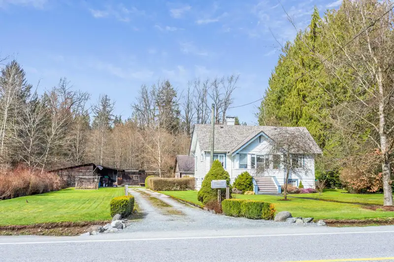 25117 DEWDNEY TRUNK ROAD - photo 1 of 29
