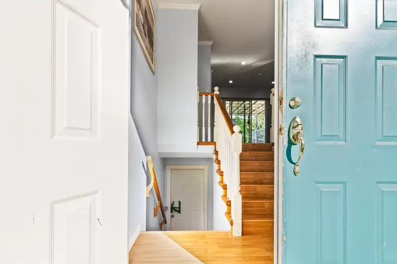 2336 BEAVER STREET - photo 4 of 19