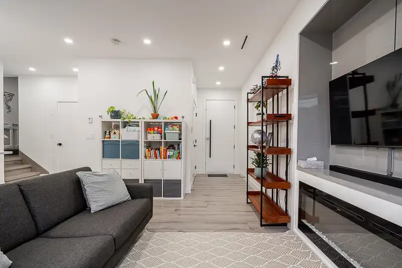 2 4675 CANADA WAY - photo 3 of 34