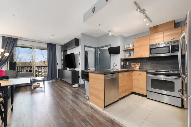 328 6628 120TH STREET - photo 1 of 29