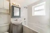 6565 SUMAS DRIVE - thumbnail 26