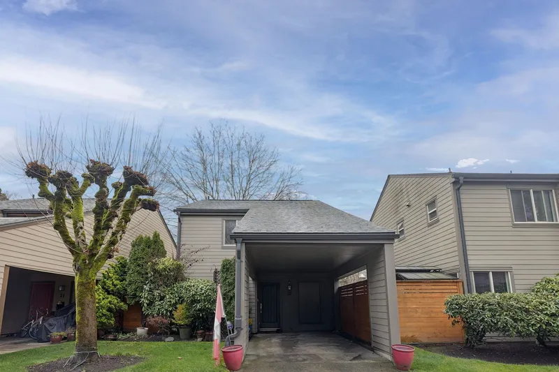 20 6871 FRANCIS ROAD - photo 2 of 25