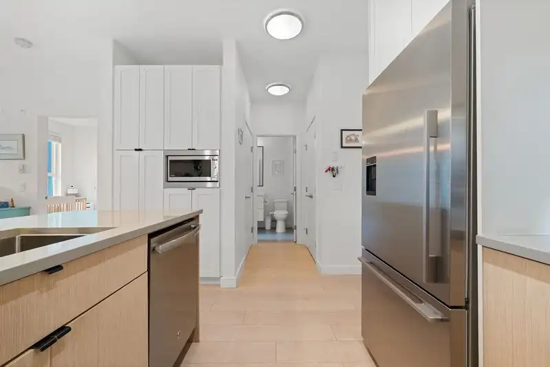 303 3205 MOUNTAIN HIGHWAY - photo 3 of 28
