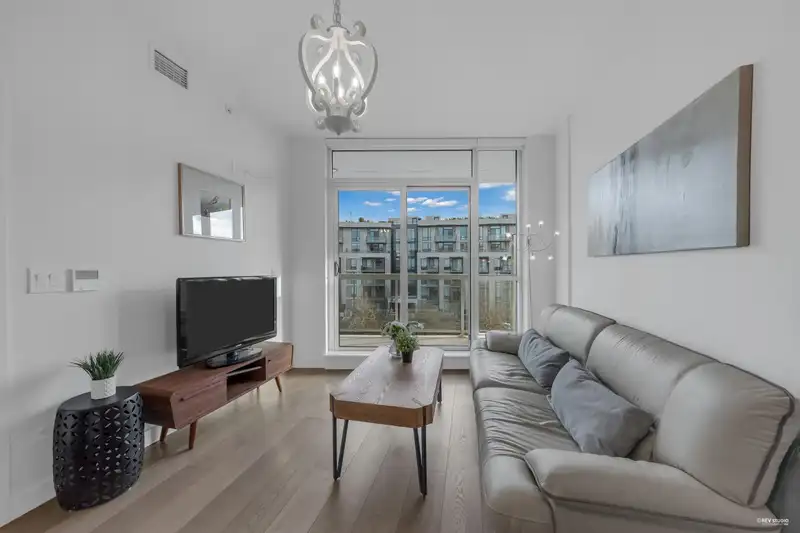 405 5189 CAMBIE STREET - photo 4 of 27