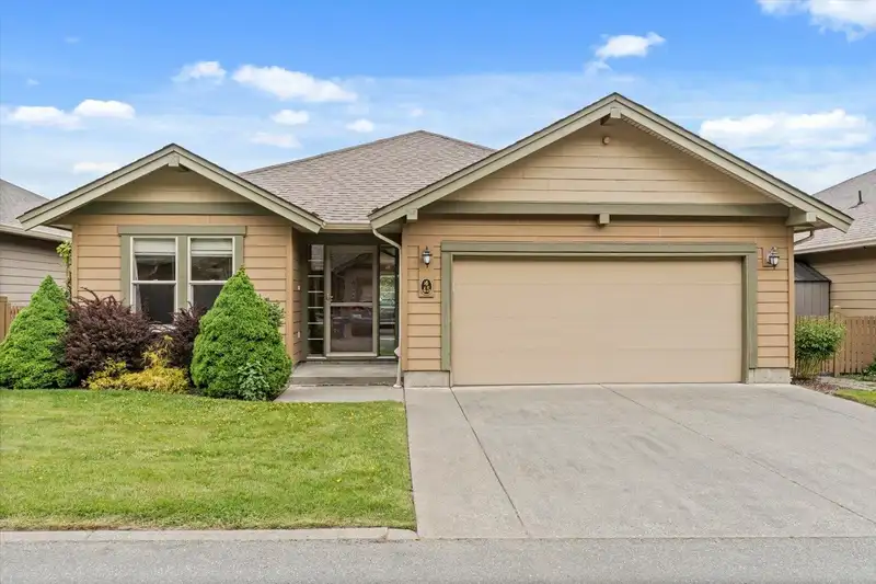 45 46000 THOMAS ROAD - photo 1 of 30