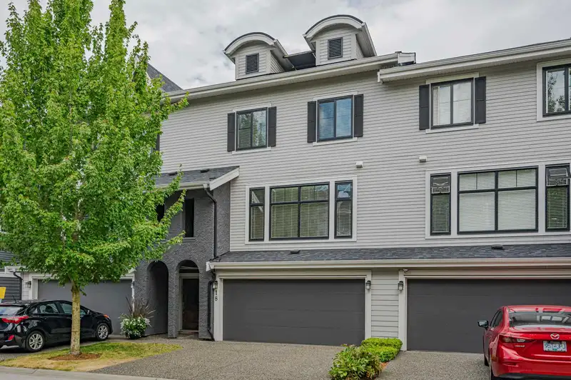 18 3303 ROSEMARY HEIGHTS CRESCENT - photo 1 of 39