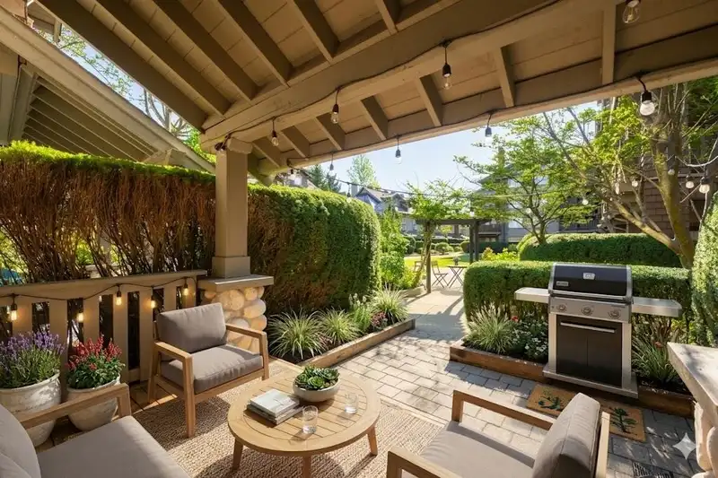 225 18 JACK MAHONY PLACE - photo 4 of 38