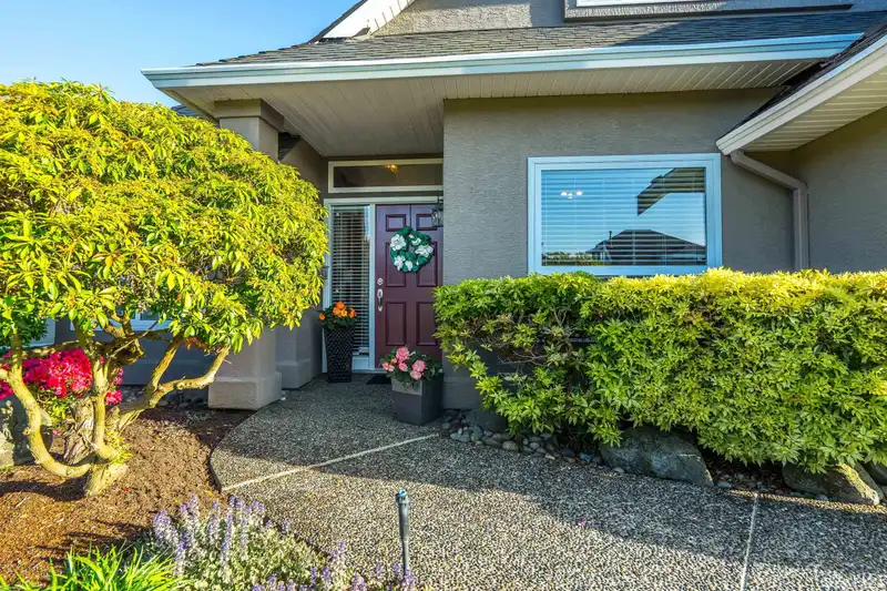 5308 ST. ANDREWS PLACE - photo 4 of 40