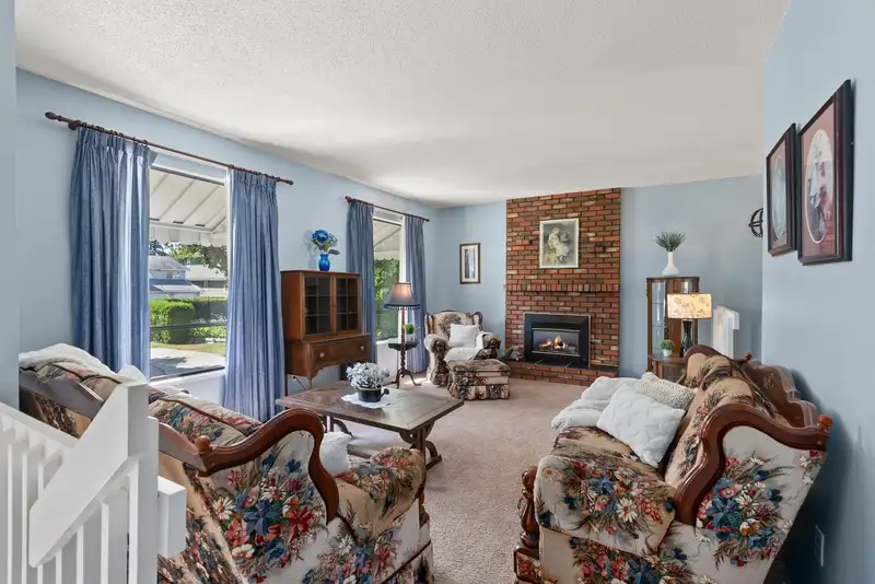 8532 112 STREET - photo 2 of 40