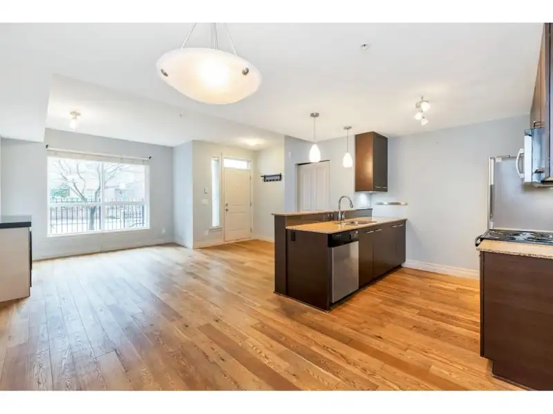 103 2343 ATKINS AVENUE - photo 2 of 19