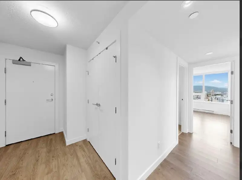 2802 908 QUAYSIDE DRIVE - photo 2 of 40