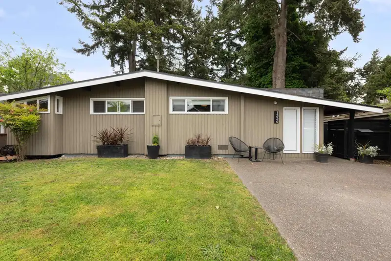 1336 DUNCAN DRIVE - photo 2 of 40