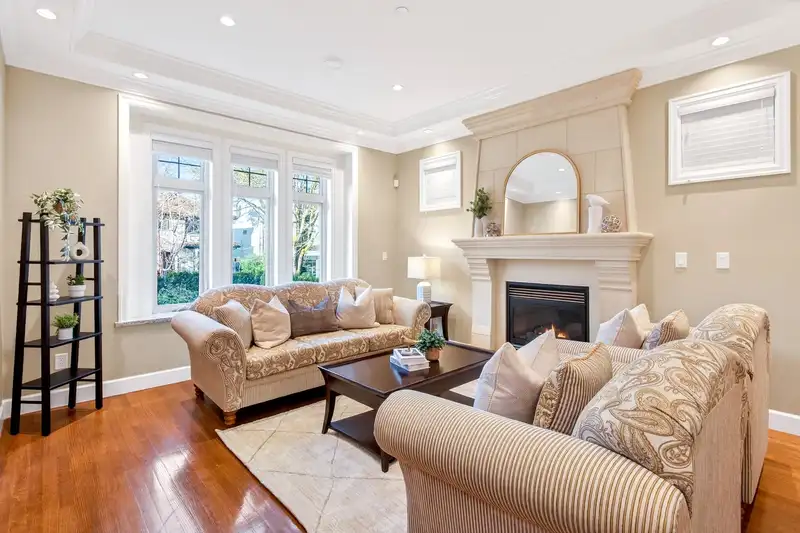 4532 W 15TH AVENUE - photo 2 of 39