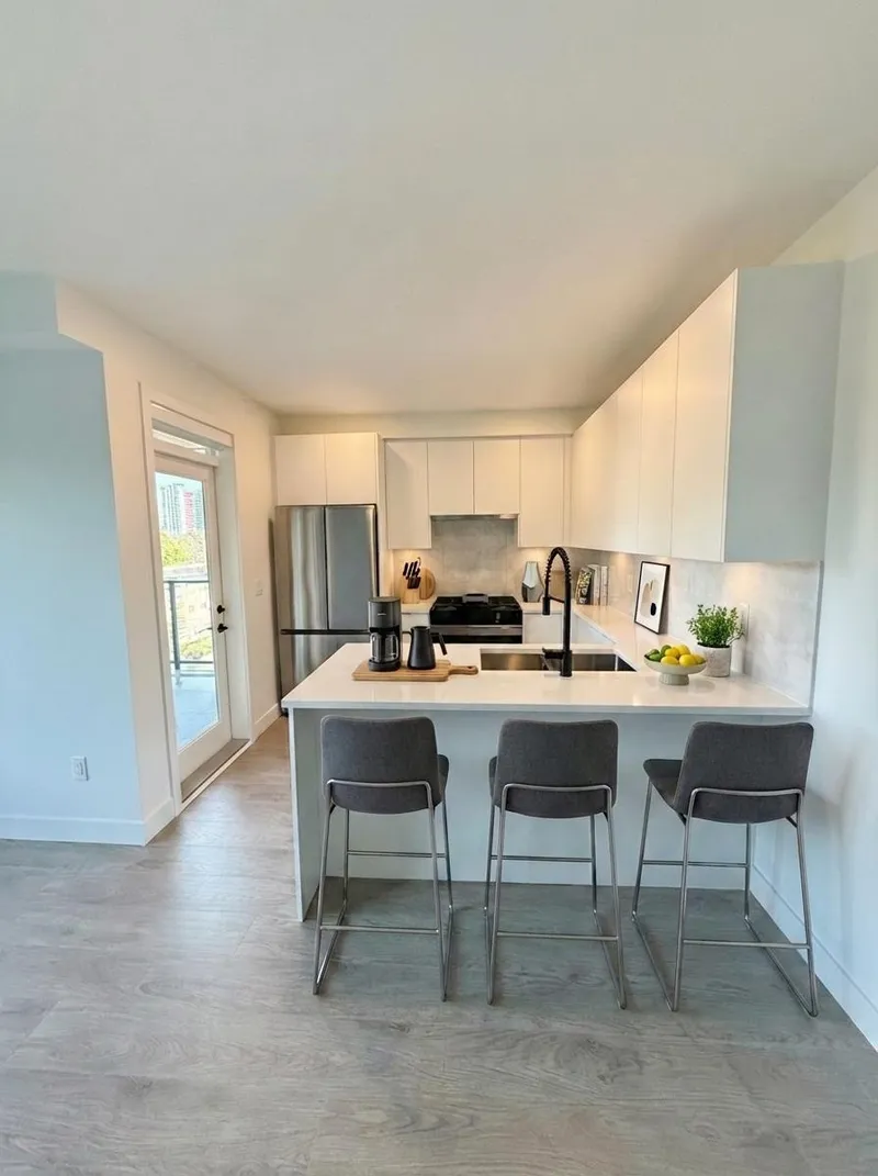 407 13258 105 AVENUE - photo 4 of 24