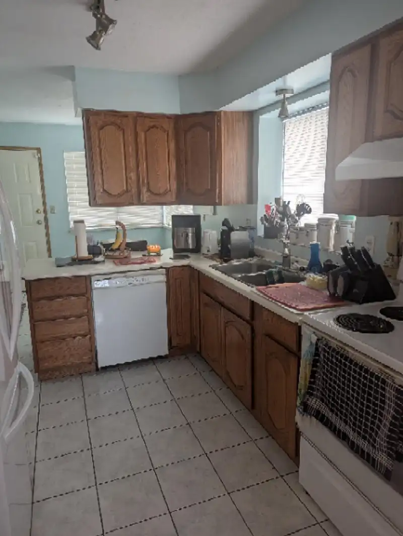 22964 REID AVENUE - photo 2 of 19