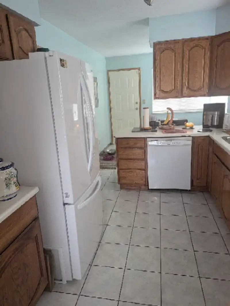 22964 REID AVENUE - photo 3 of 19
