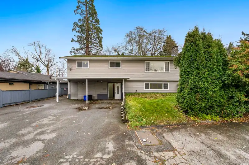 9530 119A STREET - photo 2 of 40