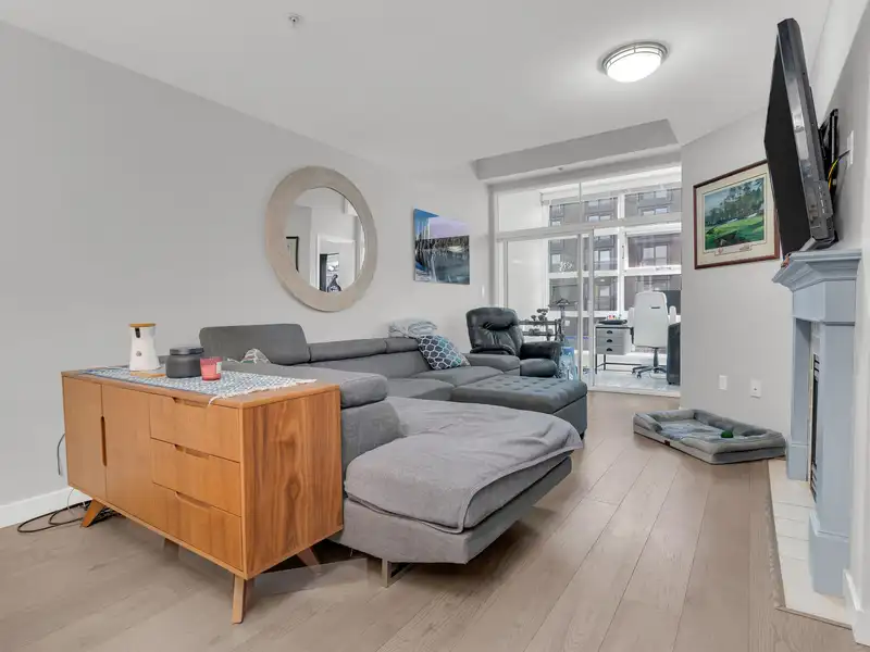 403 2929 W 4TH AVENUE - photo 3 of 13