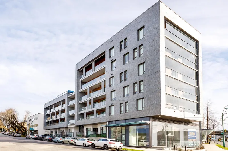 404 8888 OSLER STREET - photo 1 of 25