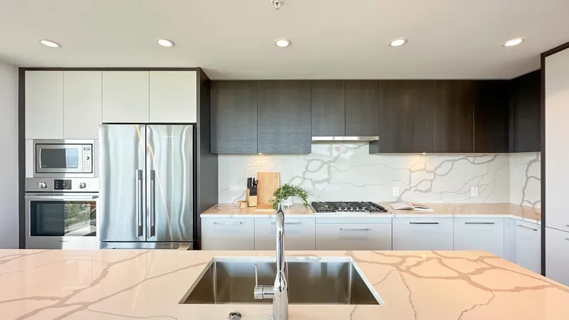 4702 567 CLARKE ROAD - photo 4 of 25