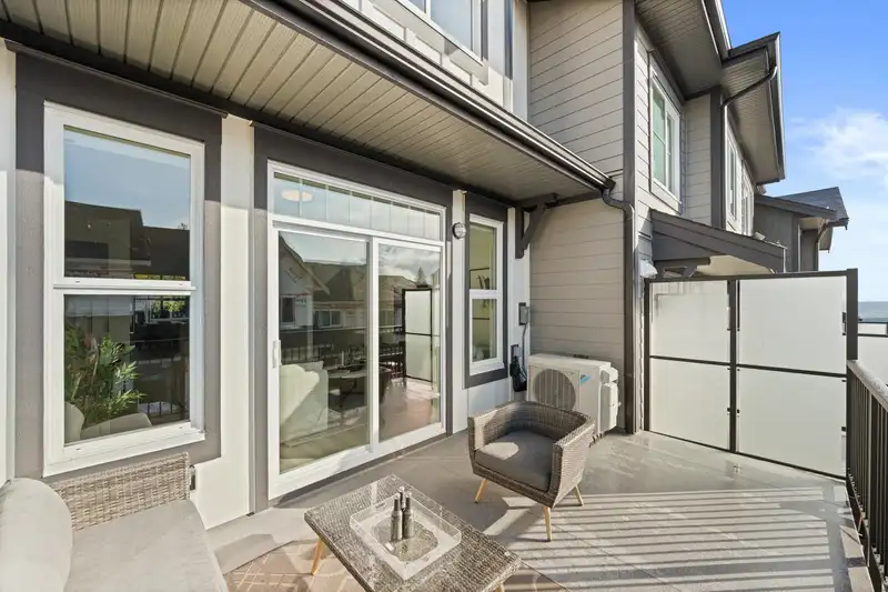 106 3421 QUEENSTON AVENUE - photo 2 of 39