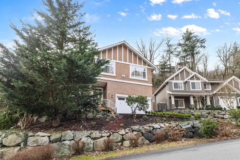 35774 REGAL PARKWAY - photo 1 of 25