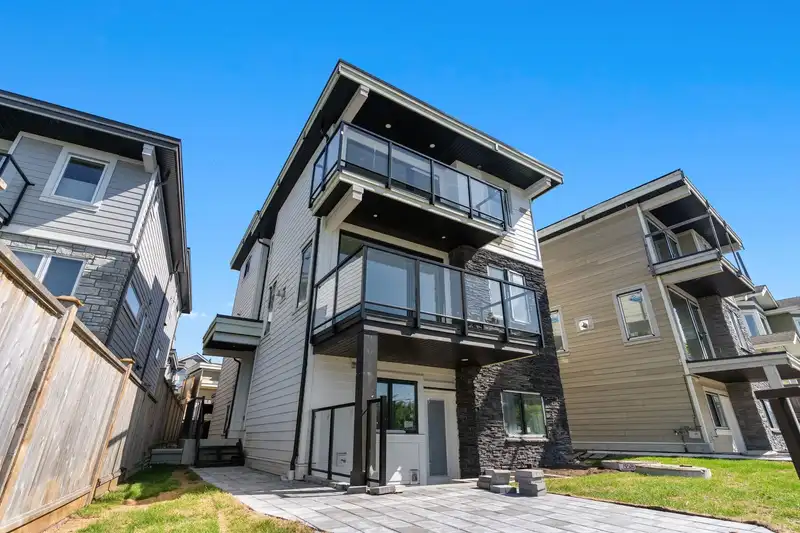 340 E  KEITH ROAD - photo 1 of 30