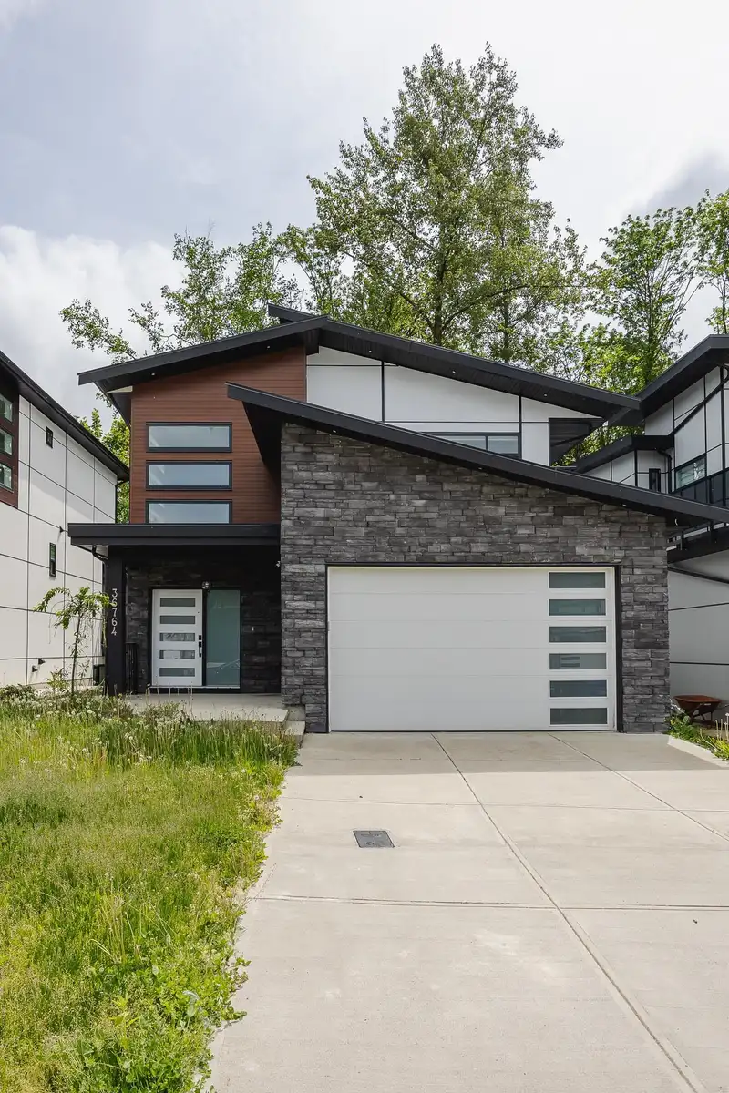 36764 DIANNE BROOK AVENUE - photo 4 of 40