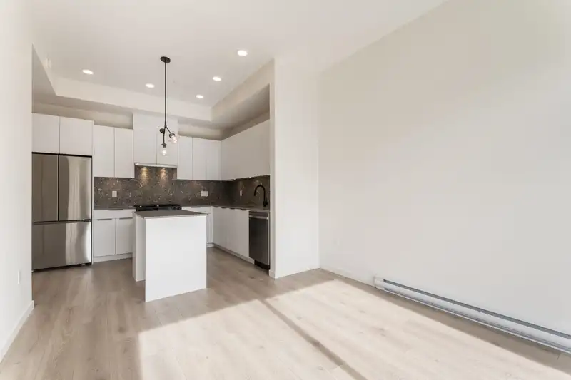 114 7936 206 STREET - photo 3 of 19