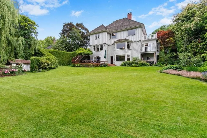 1625 MARPOLE AVENUE - photo 1 of 12