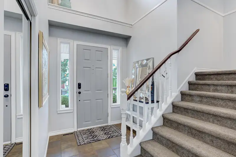 24010 HILL AVENUE - photo 3 of 39
