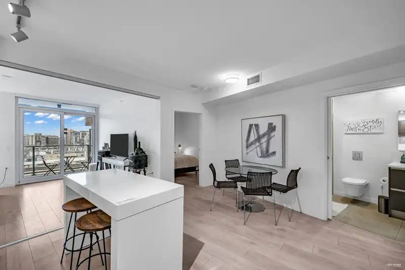 1021 180 E 2ND AVENUE - photo 1 of 29