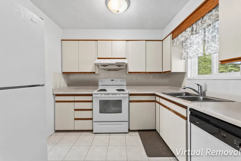 4263 ATLEE AVENUE - photo 3 of 13