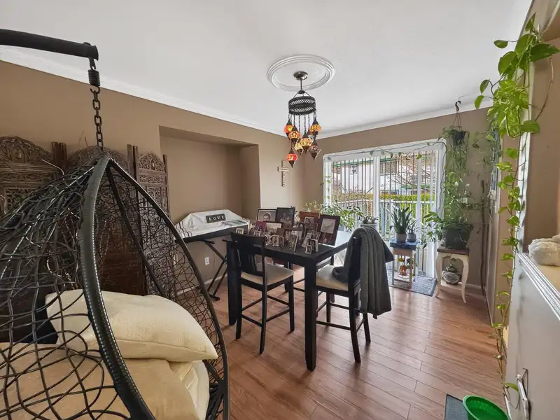 70 34250 HAZELWOOD AVENUE - photo 4 of 18