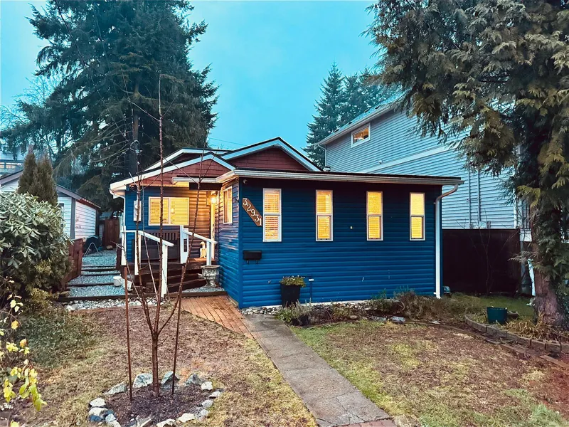 32931 1ST AVENUE - photo 2 of 25